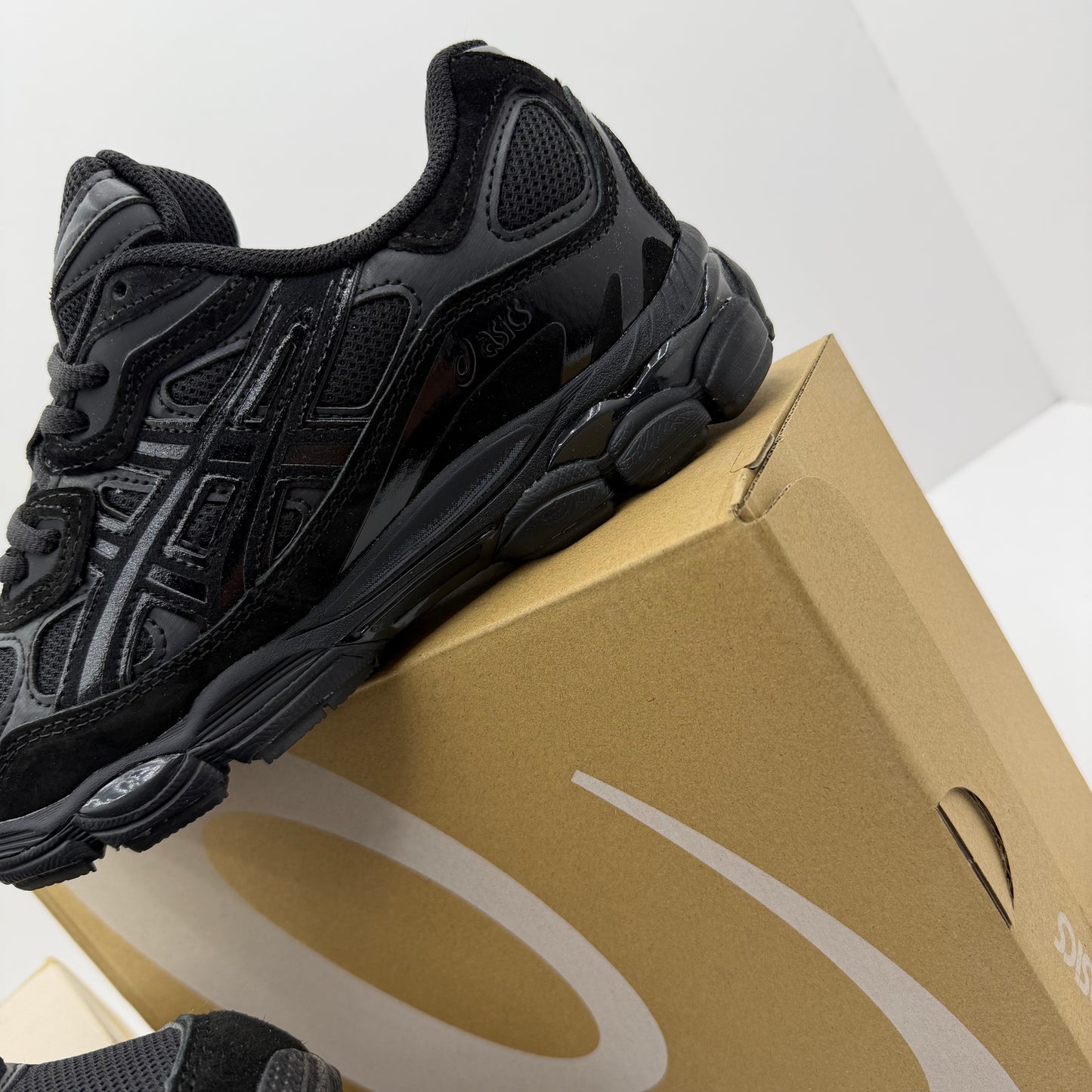 ASICS QUANTUM GEL BLACK⚫️