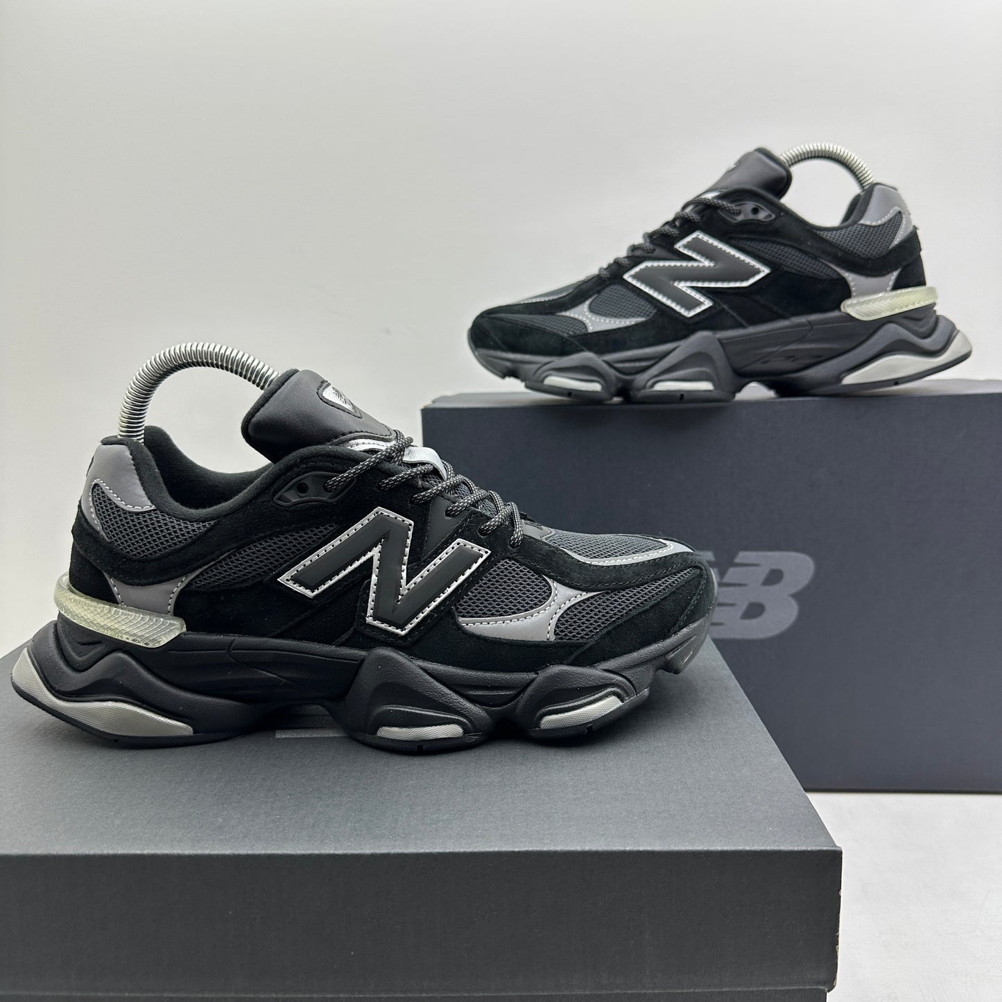 NEW BALANCE 9060