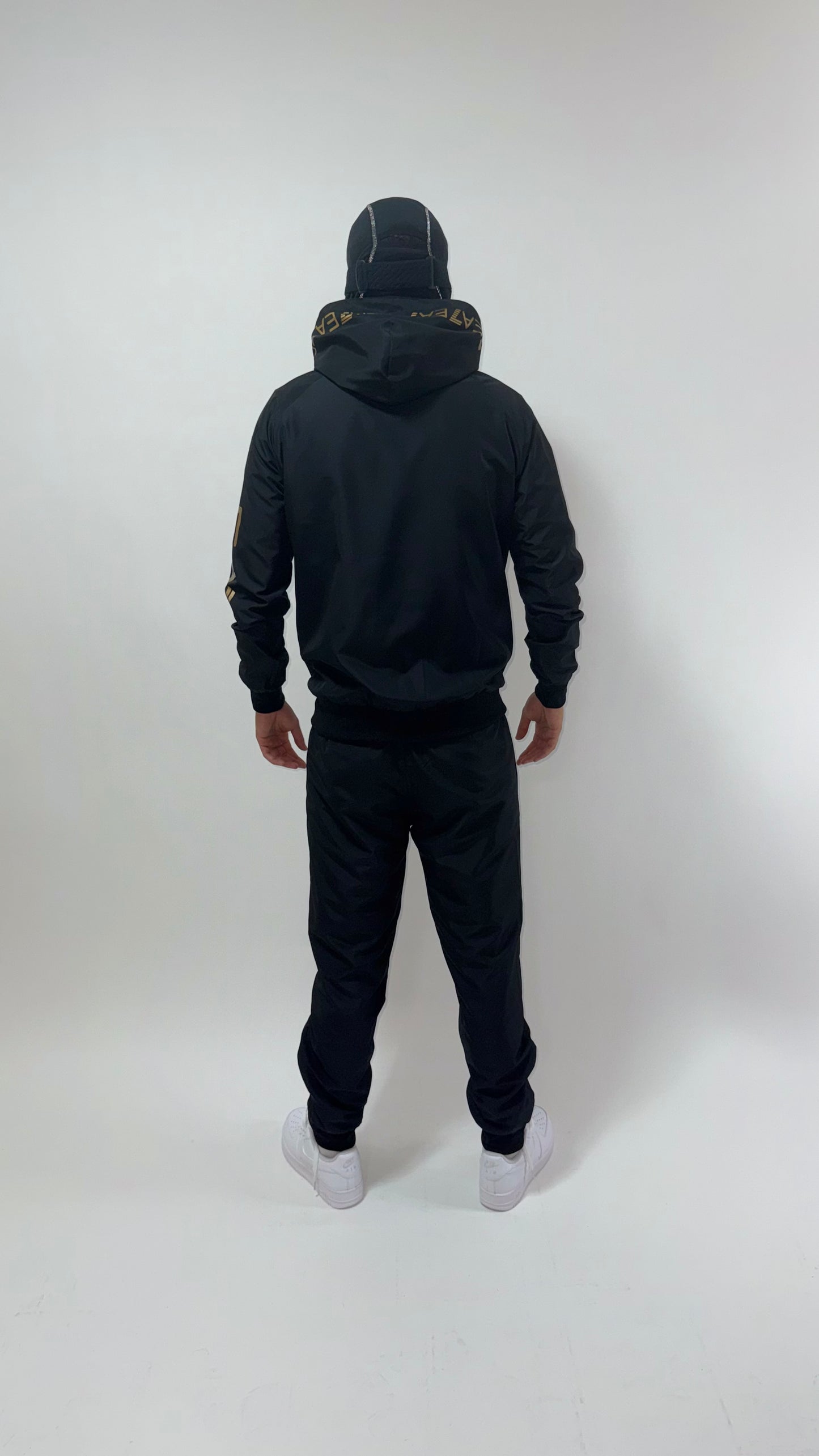 CHANDAL EA7 BLACK/GOLD⚫️🏆