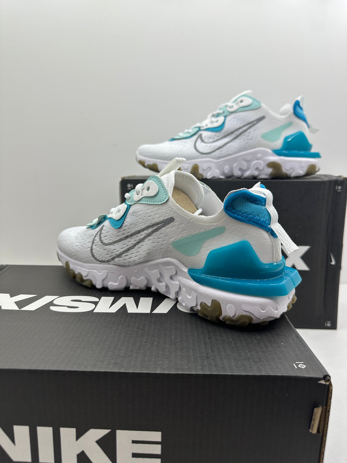 Nike React Visión White & Blue