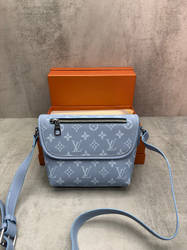 MALA A TIRACÃO LOUIS VUITTON 🔥 ALTA QUALIDADE G5 ✅ UNIDADES LIMITADAS ‼️ CORRE QUE VOAM ⚡️⚡️
