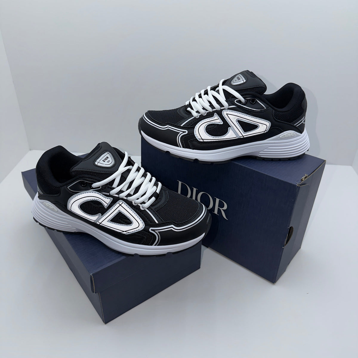DIOR B30 PRETO/BRANCO 🐼