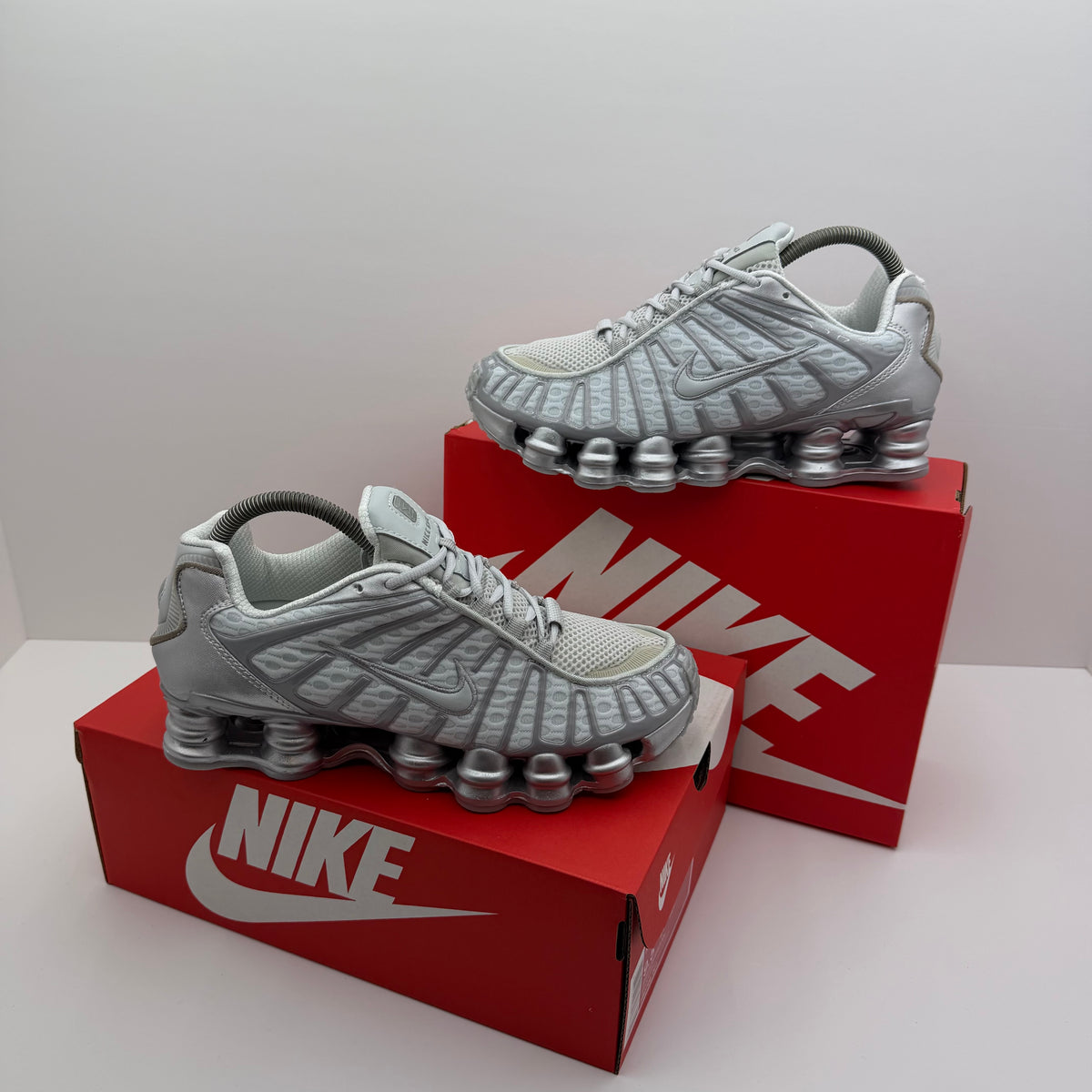 NIKE SHOX TL PLATINA 2026 🪙