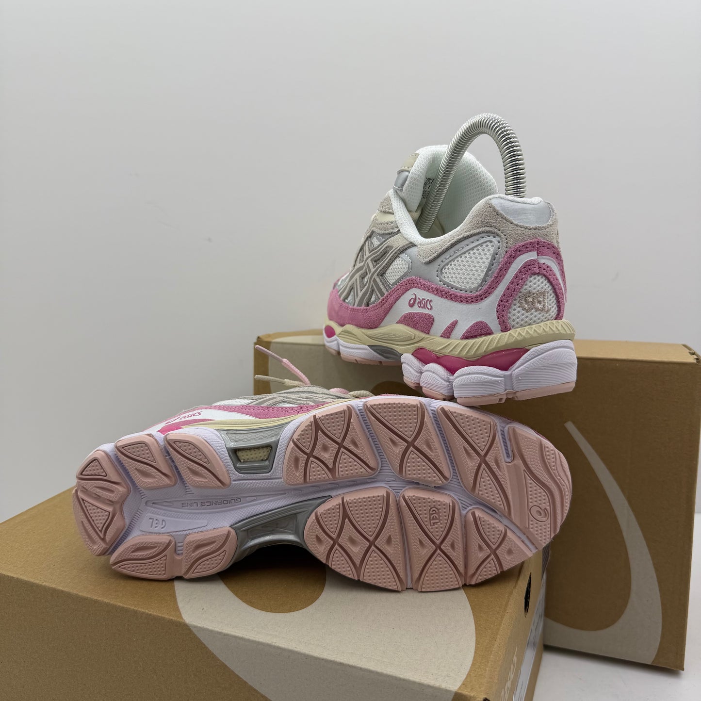ASICS QUANTUM GEL 2026