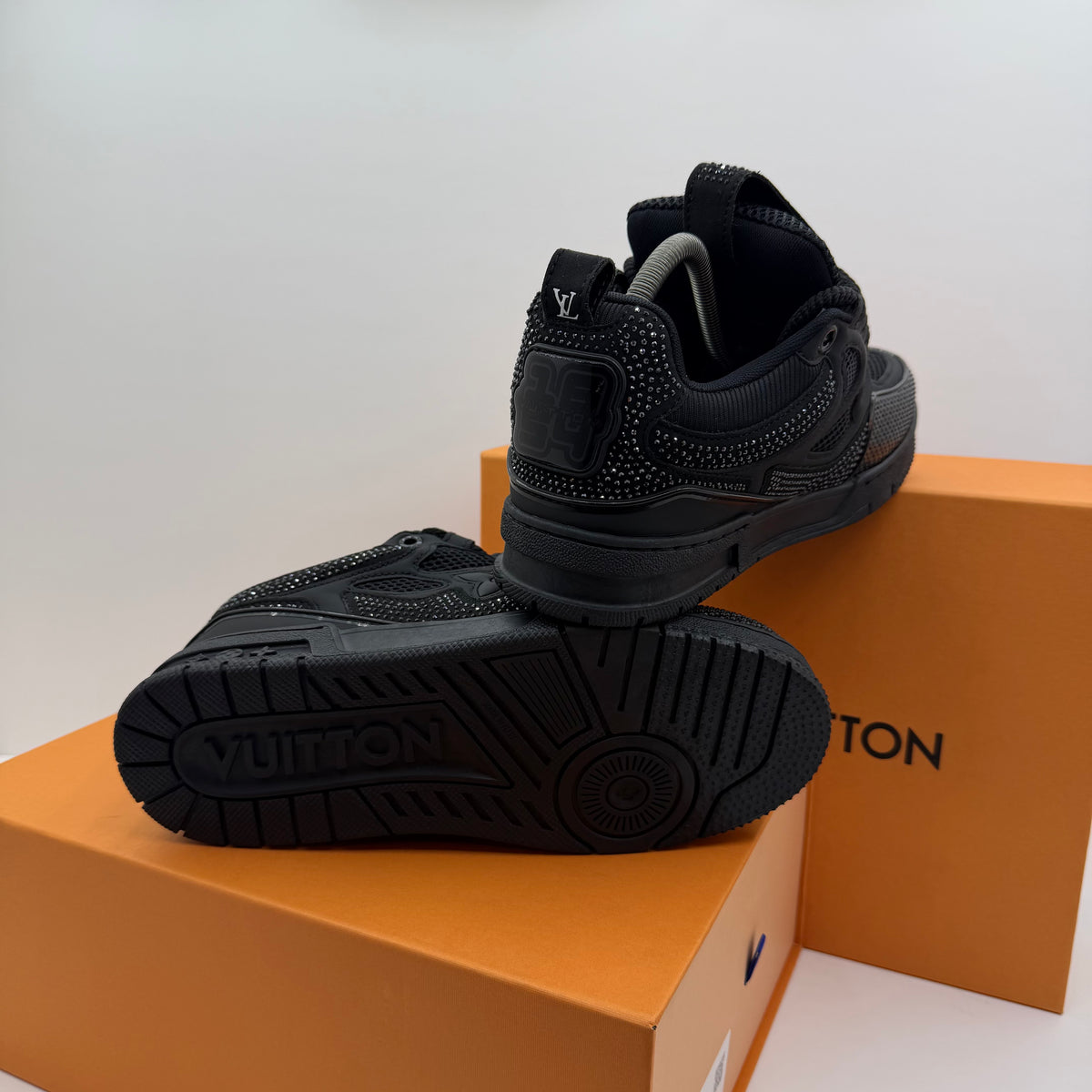 LOUIS VUITTON SKATE SWAROVSKI BLACK ⚫️