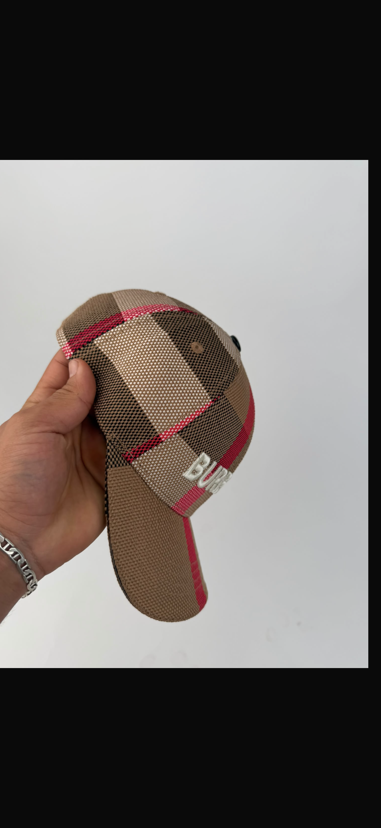 🔥 GORRA BURBERRY EXAGGERATED CHECK ✅ CALIDAD PREMIUM ‼️ UNIDADES LIMITADAS