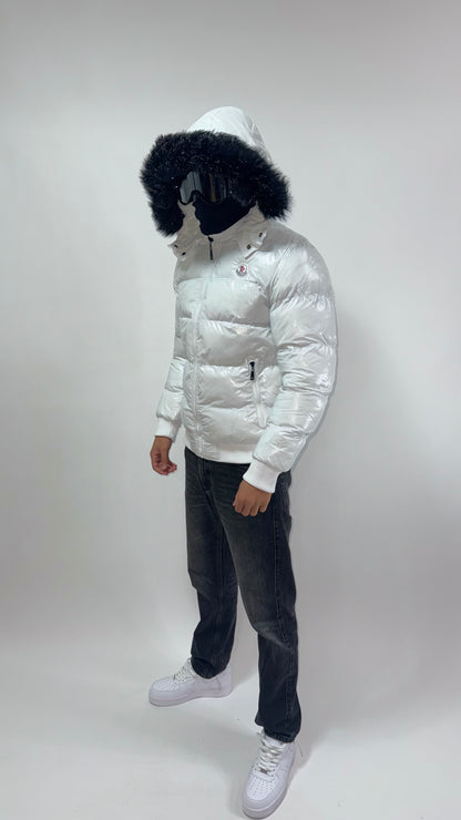 MONCLER JACKET WHITE⚪️💣