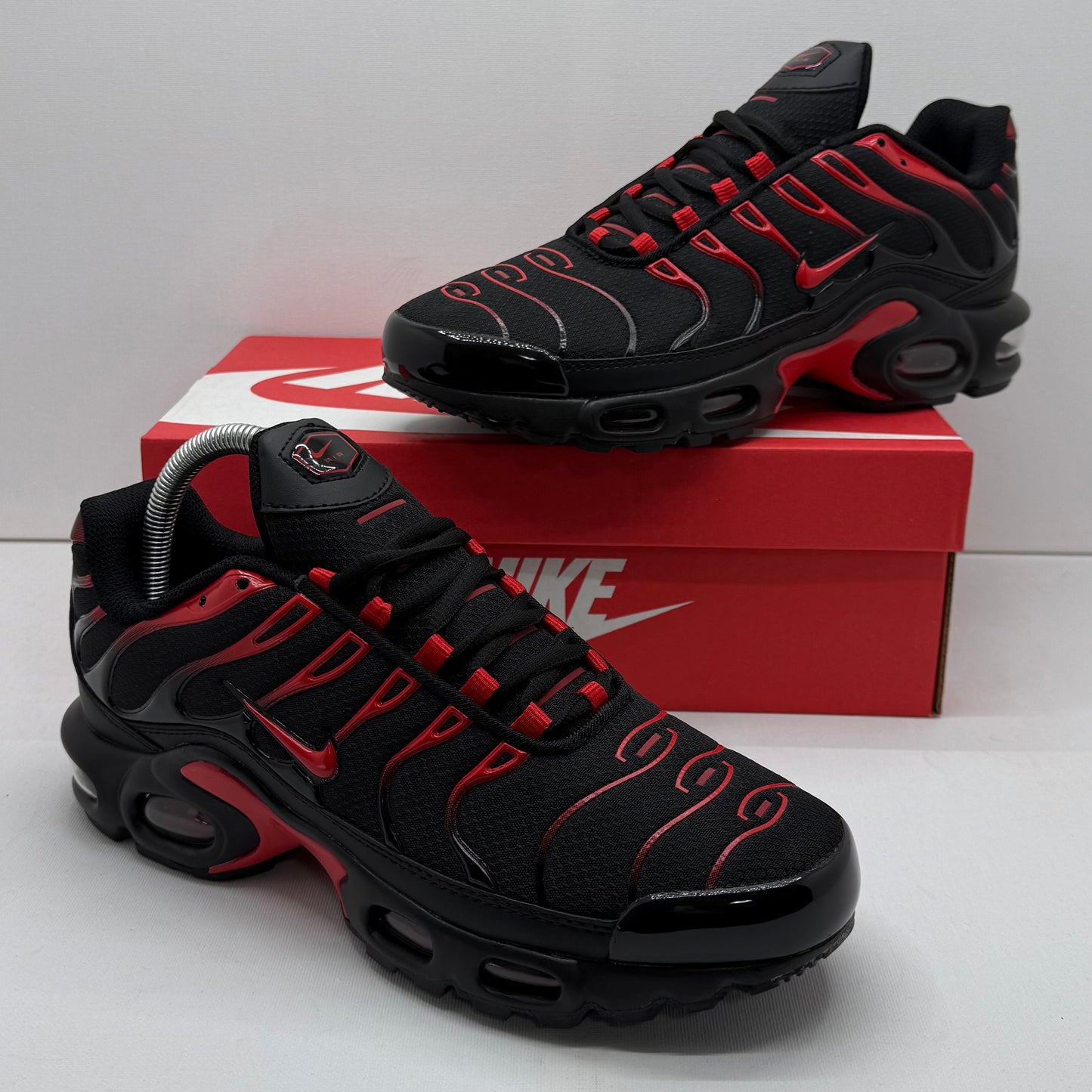 NIKE TN BLACK/RED⚫️🔴