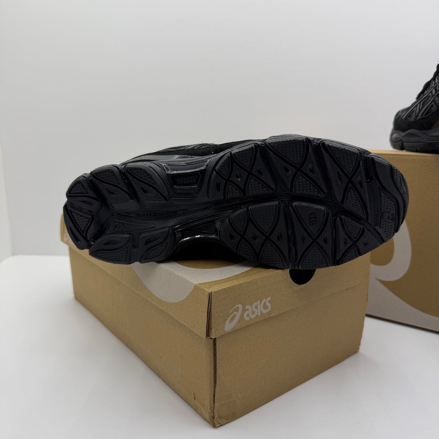 ASICS QUANTUM GEL BLACK⚫️