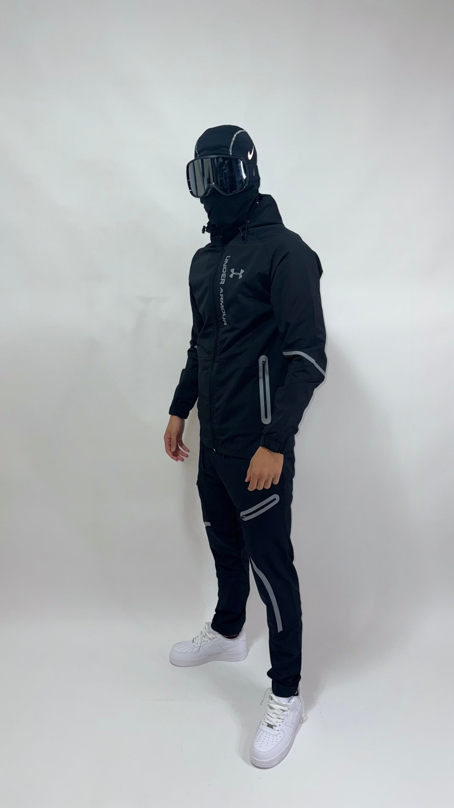 CHANDAL UNDER ARMOUR NEW BLACK