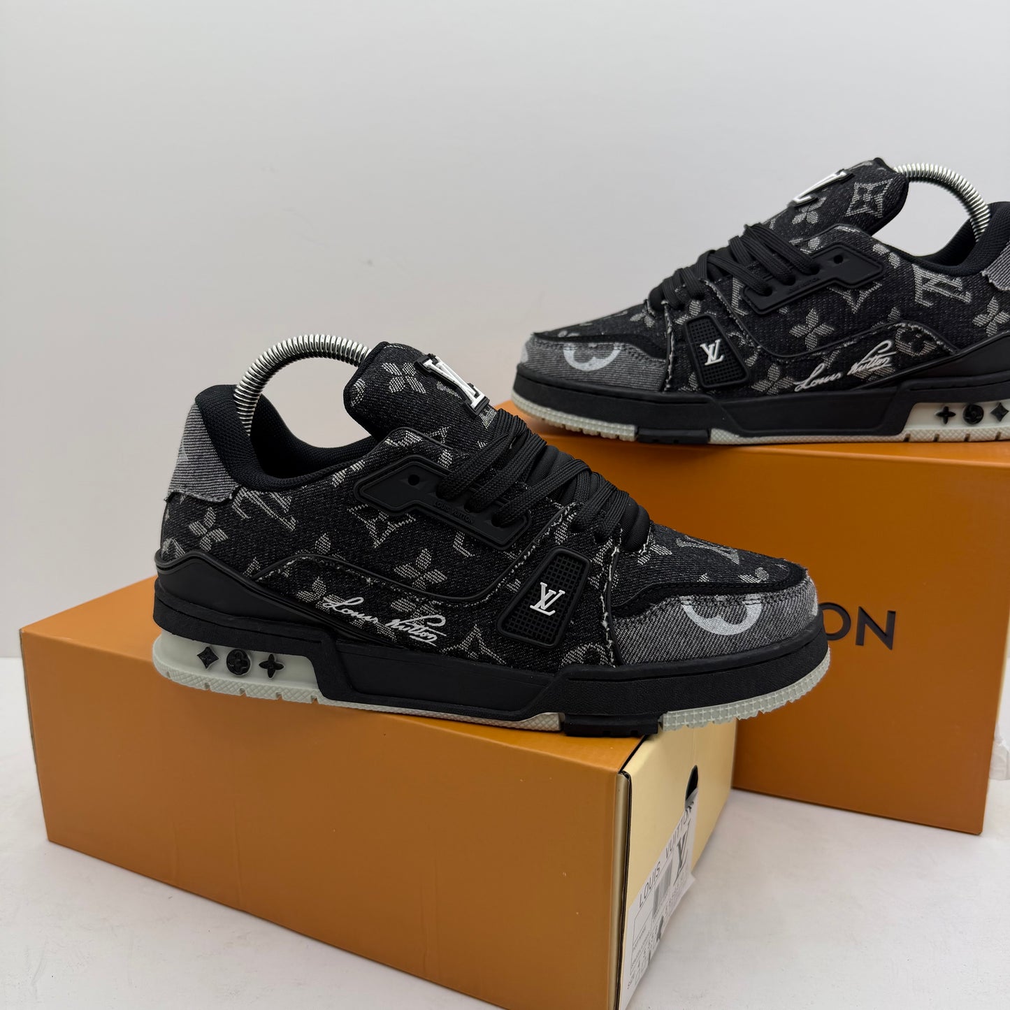 LV TRAINER MODELO ESPECIAL
