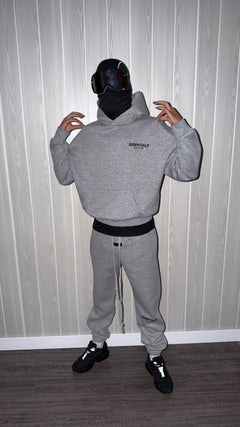 CONJUNTO ESSENTIALS GREY 🪙