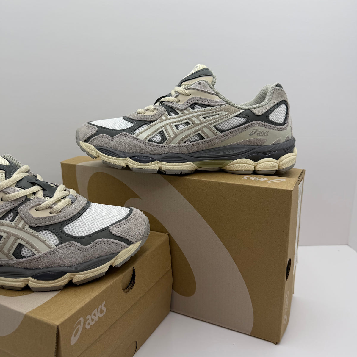 ASICS GEL NYC 2026