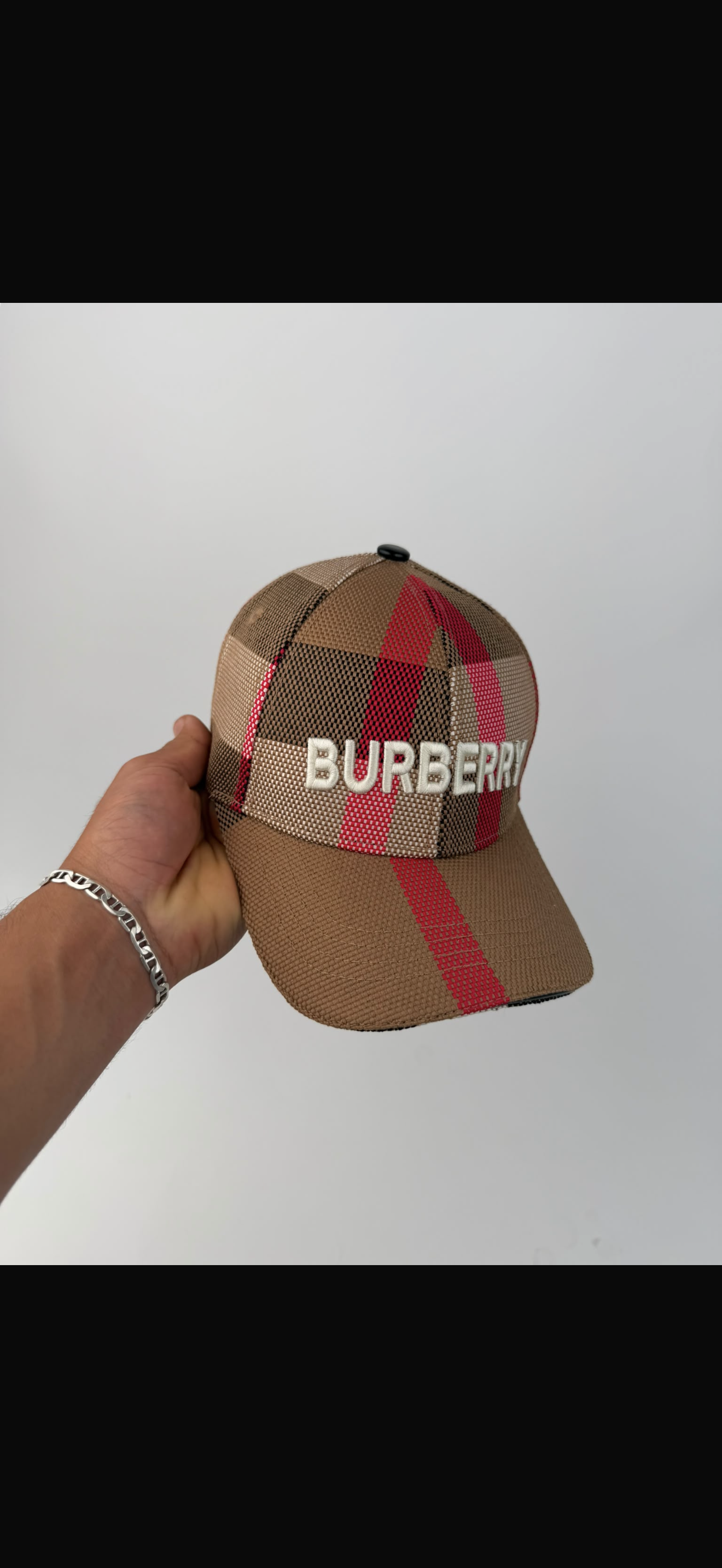 🔥 GORRA BURBERRY EXAGGERATED CHECK ✅ CALIDAD PREMIUM ‼️ UNIDADES LIMITADAS
