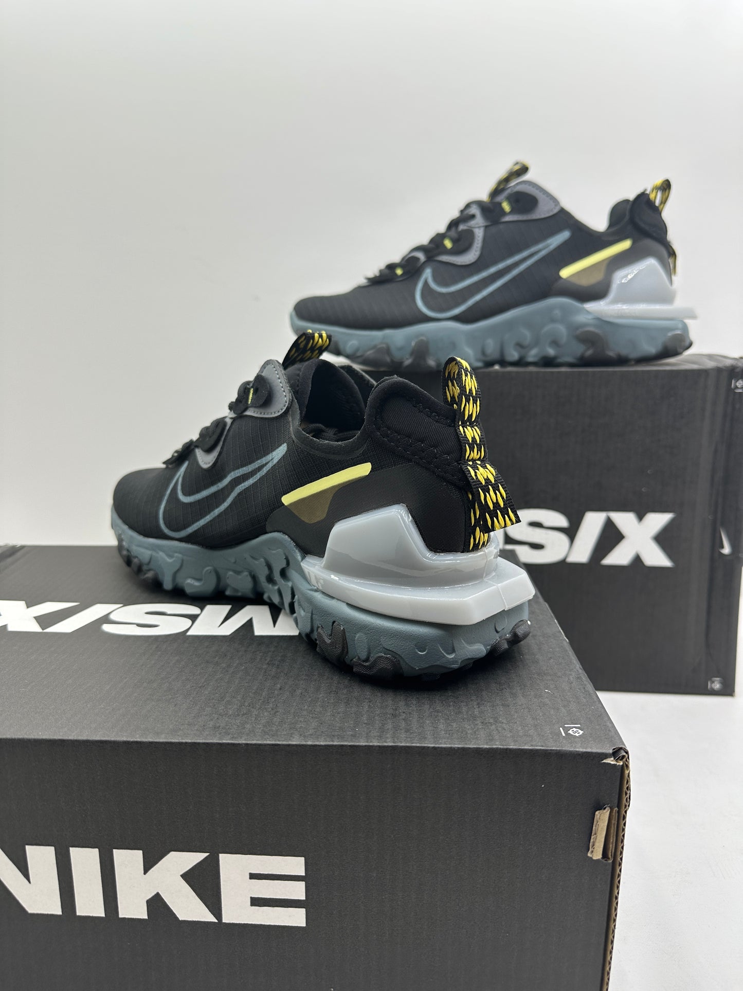 NIKE REACT VISION MX 2026