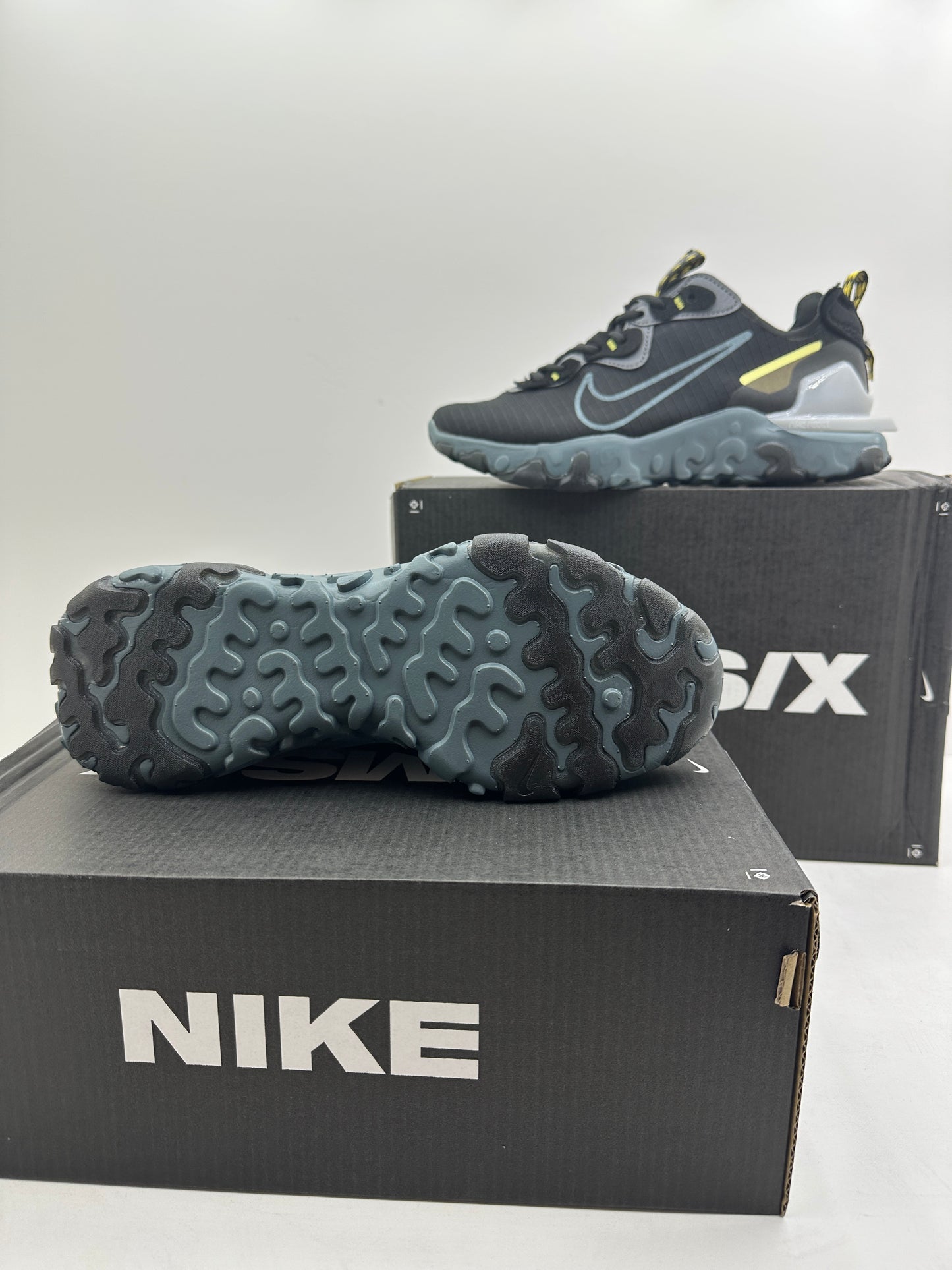 NIKE REACT VISION MX 2026