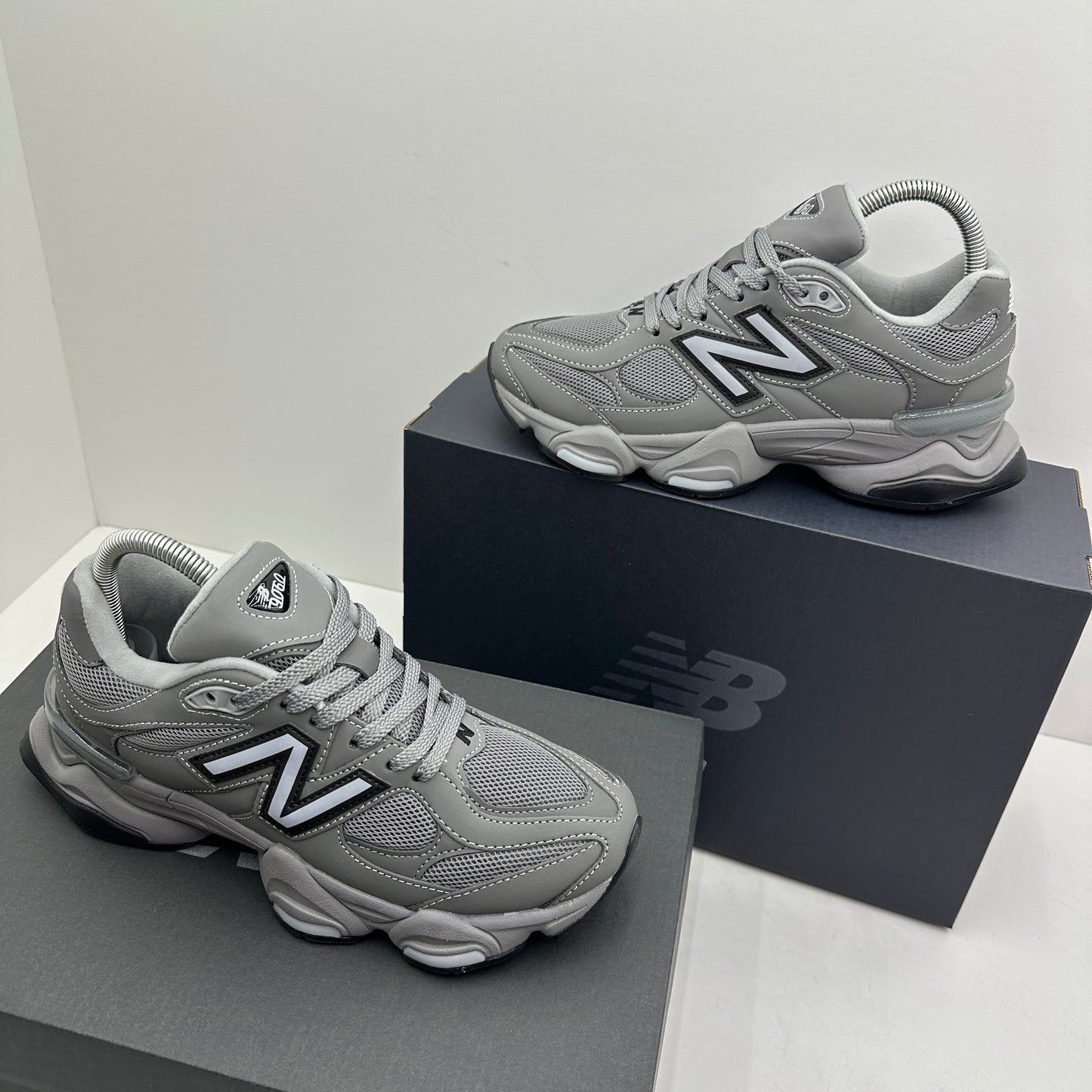 NEW BALANCE 9060