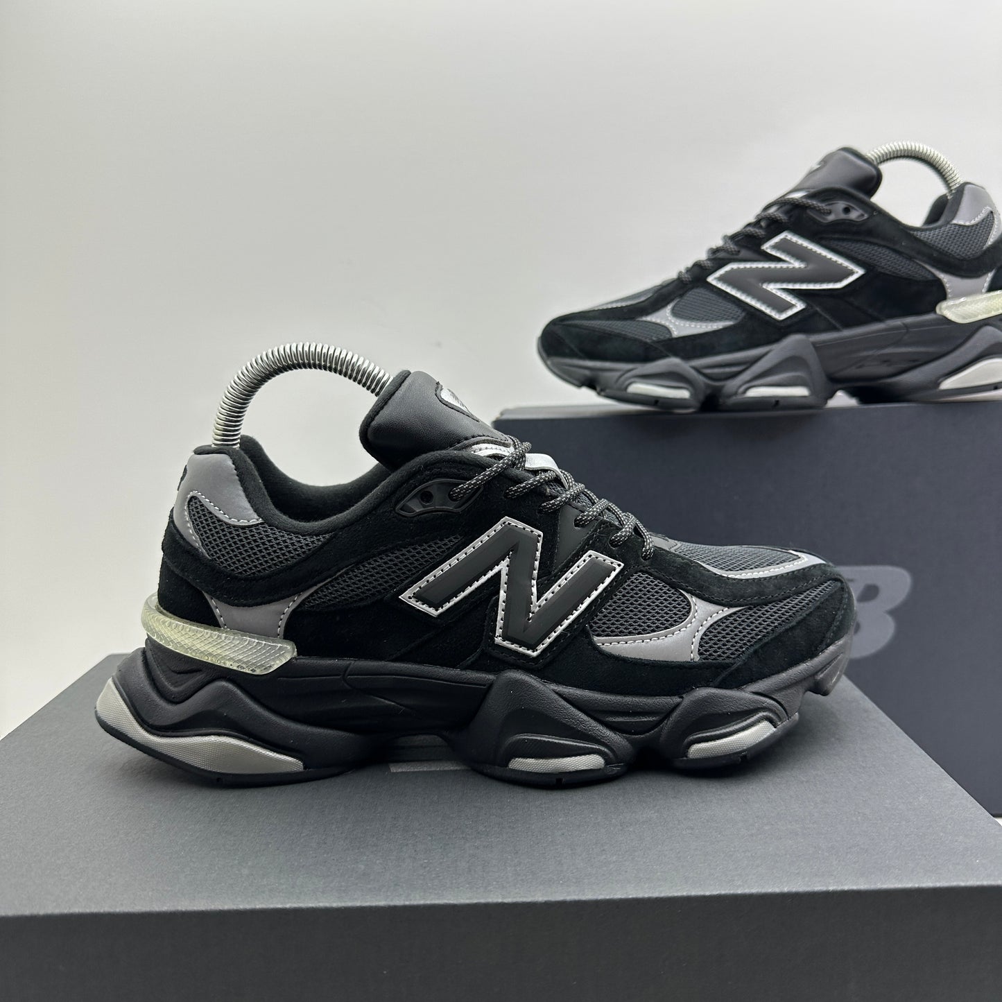 NEW BALANCE 9060