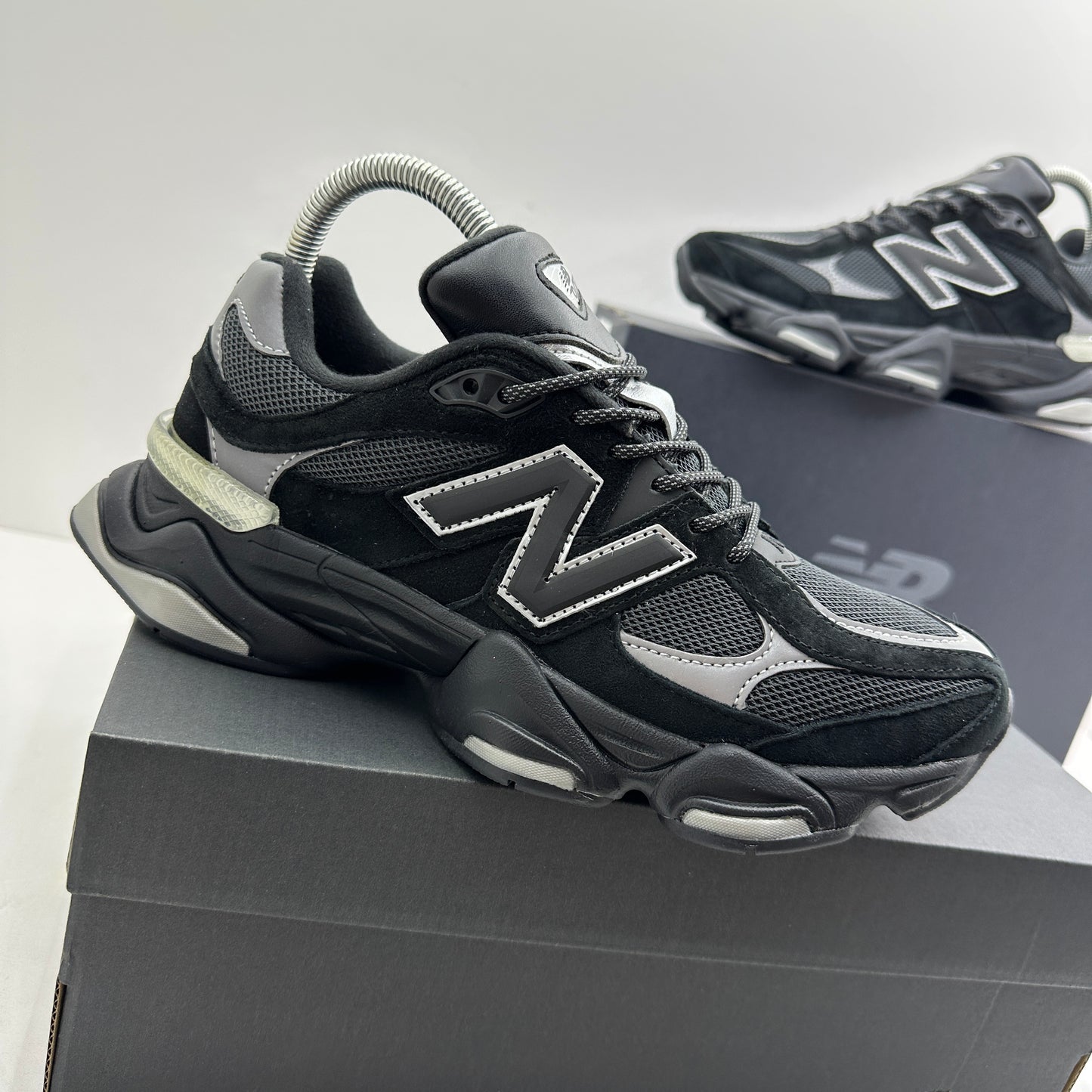 NEW BALANCE 9060