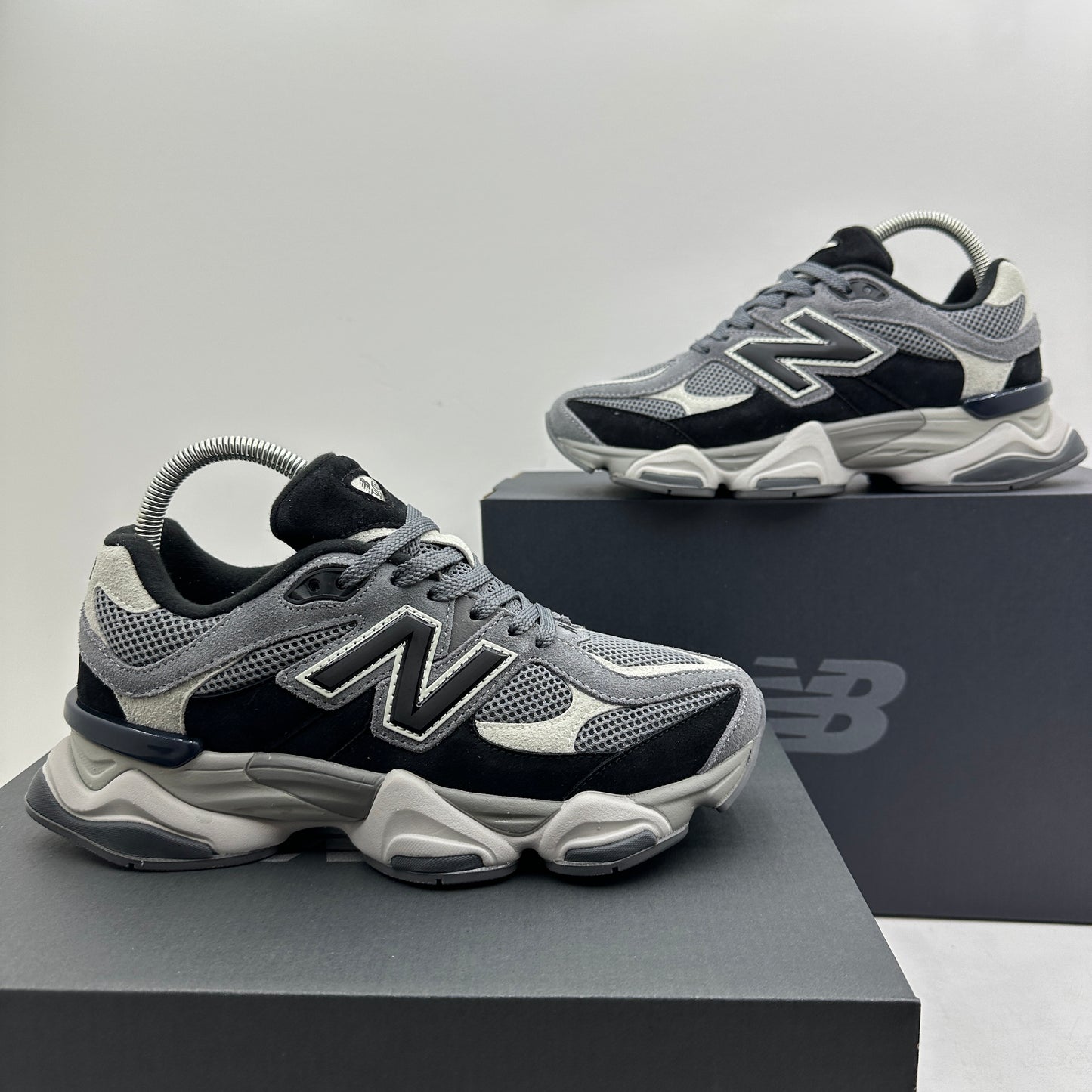 NEW BALANCE 9060
