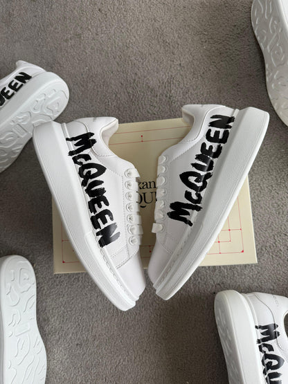 ALEXANDER MCQUEEN ⚫️⚪️