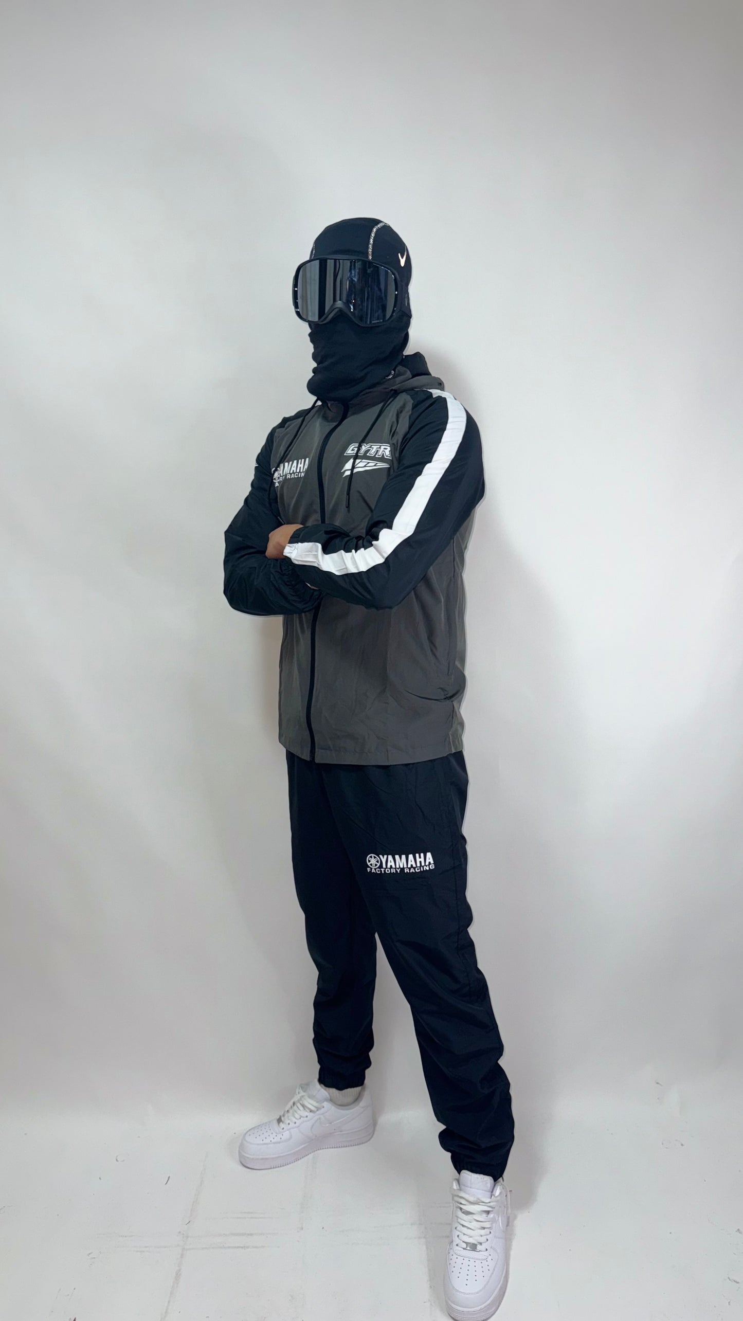 CHANDAL YAMAHA BLACK/GREY🔥🤯