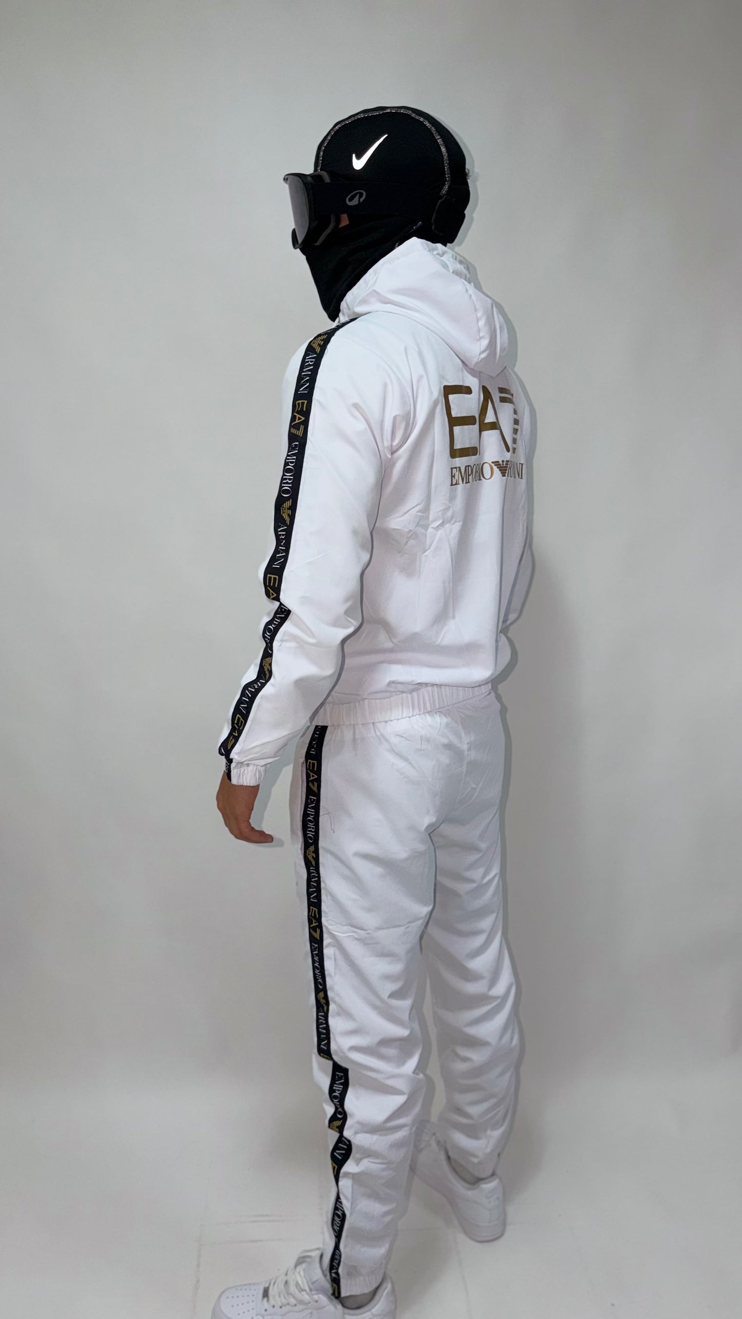 CHANDAL EA7 NEW MODEL