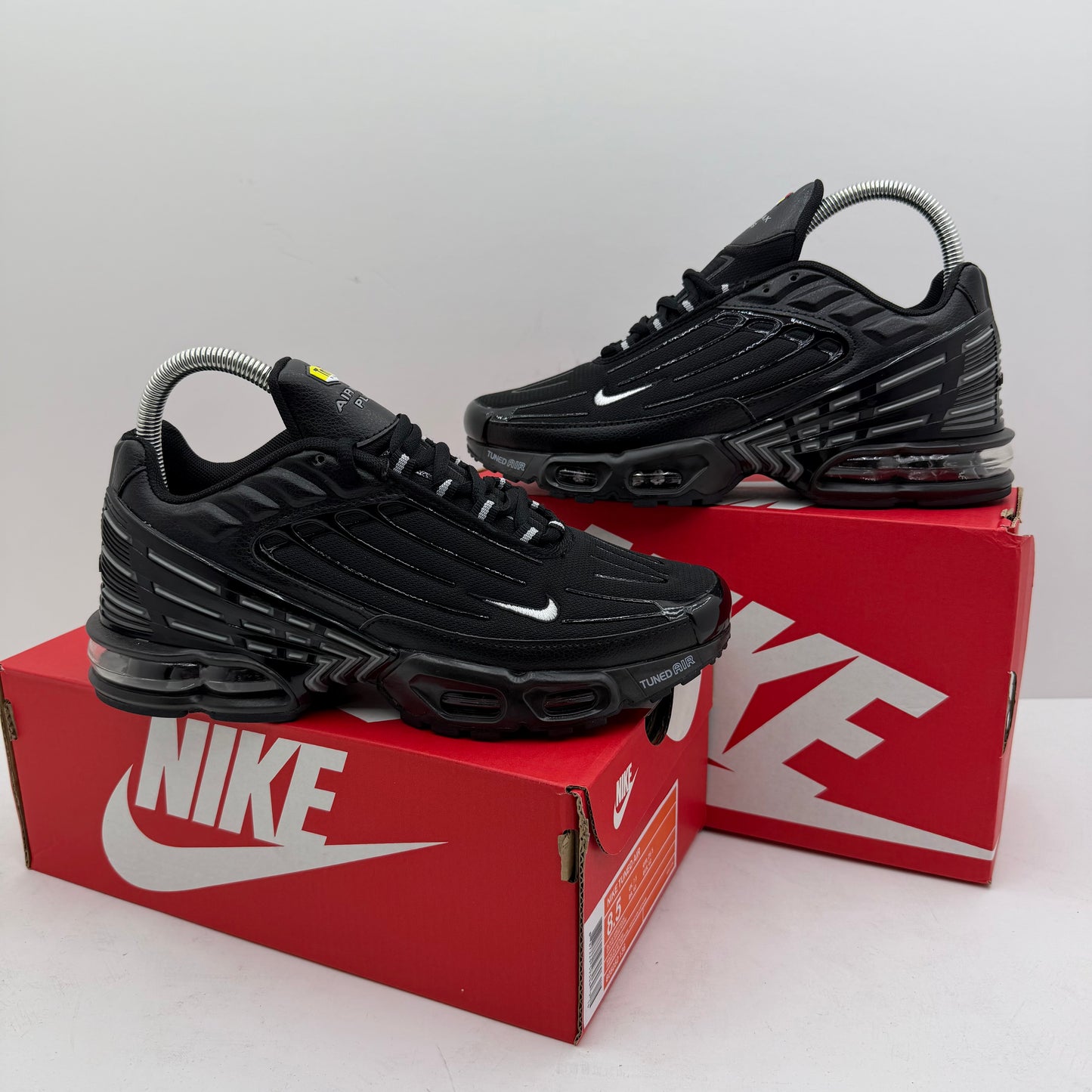 NIKE TUNED BLACK