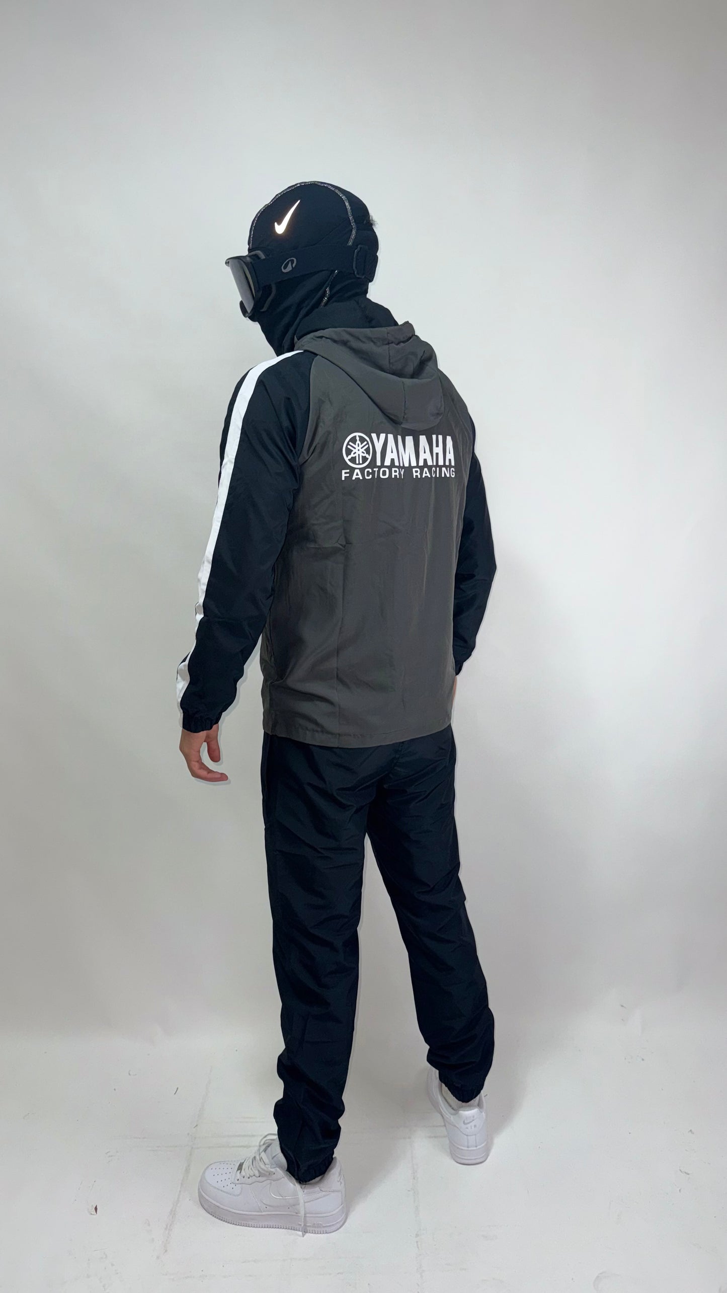 CHANDAL YAMAHA BLACK/GREY🔥🤯