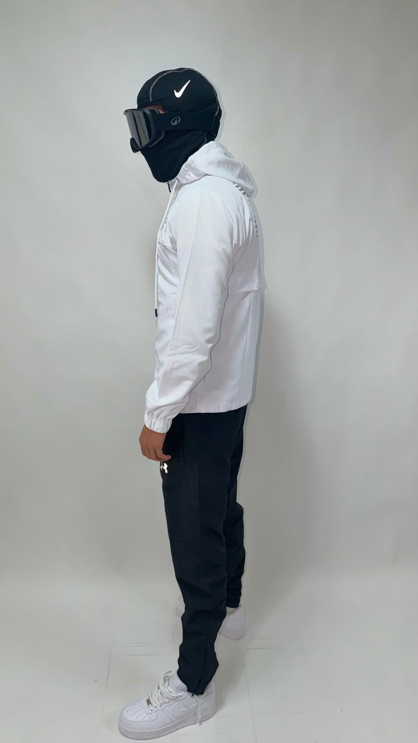 UNDER ARMOUR BLACK/WHITE 1