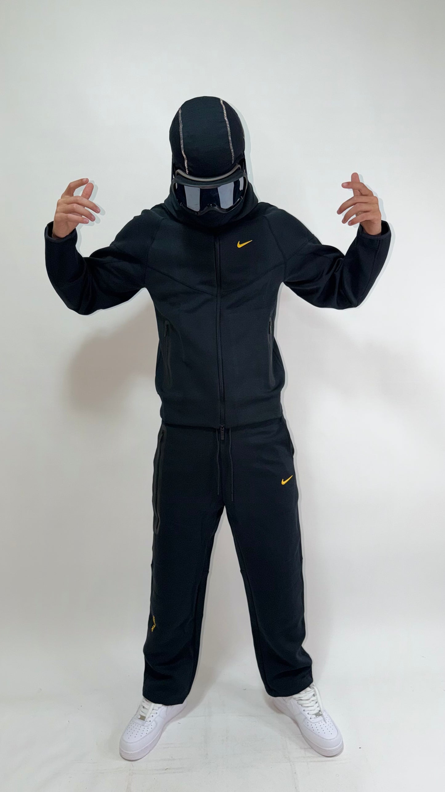 NIKE TECH NOCTA NEGRO⚫️ MÁXIMA CALIDAD 1.1😍 MODELO 2026🤩