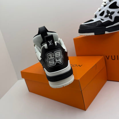 LV SKATE BLACK WHITE