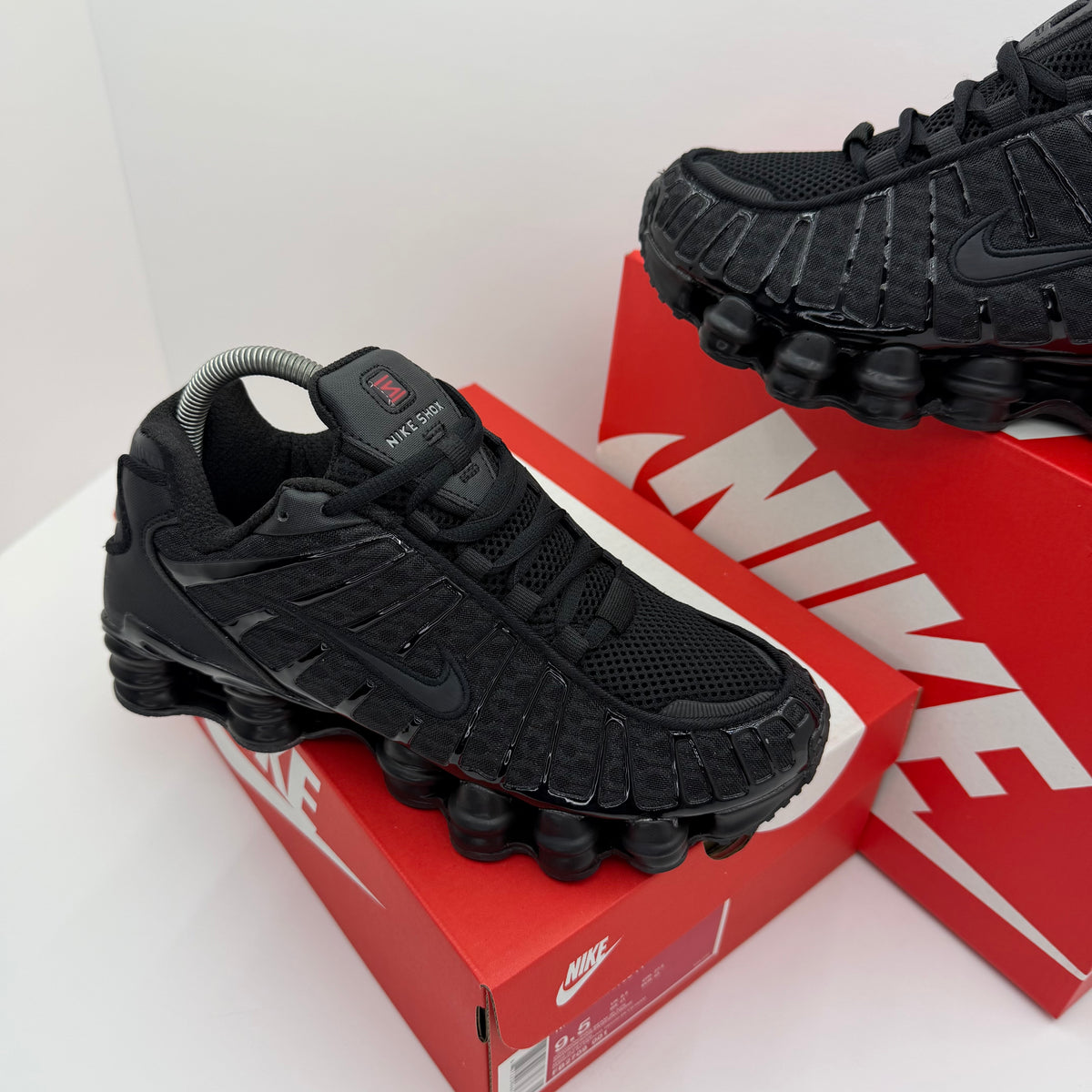 NIKE SHOX TL PRETO ⚫️