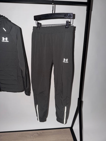 UNDER ARMOUR GREY 😍
