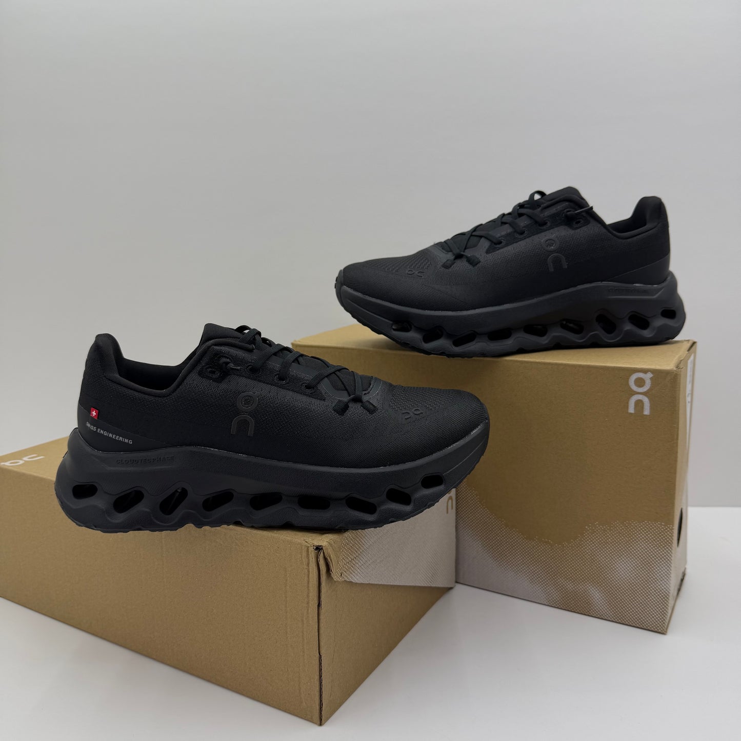 ON CLOUDTILT BLACK ⚫️