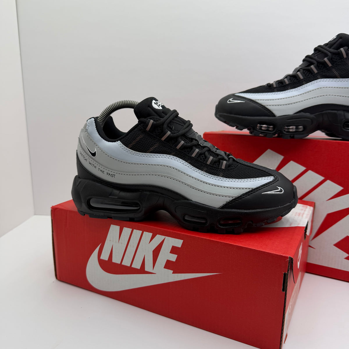 AIR MAX 95 PRETO/BRANCO ⚫️⚪️