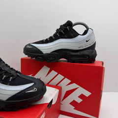 AIR MAX 95 PRETO/BRANCO ⚫️⚪️