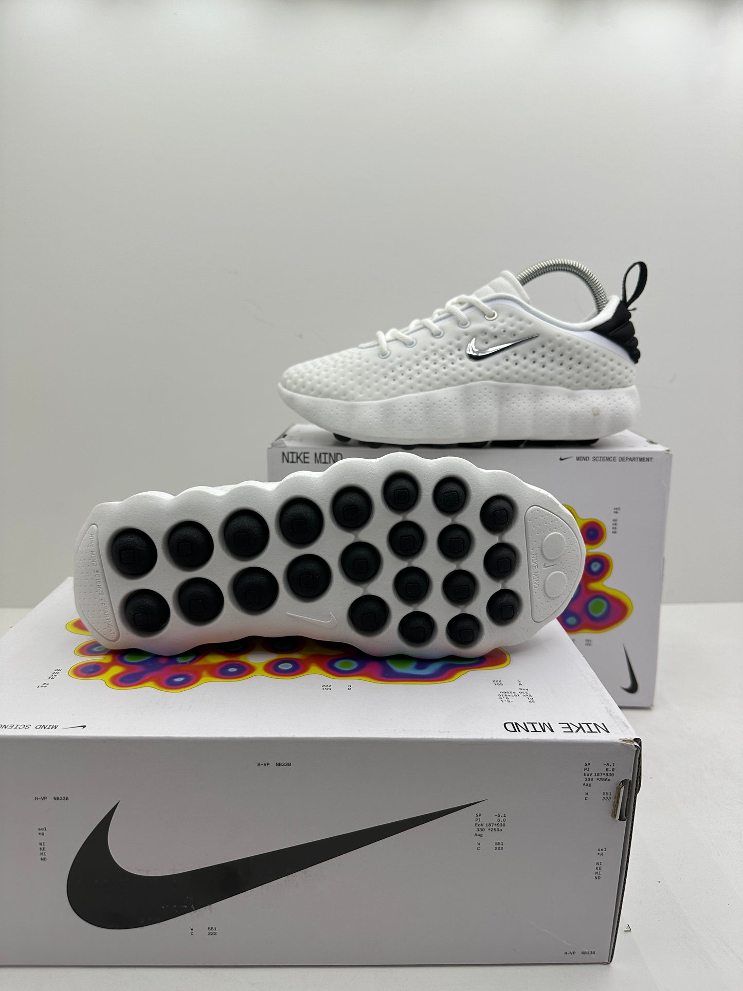 Zapatilla Nike Mind White & Black