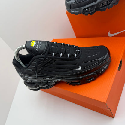 NIKE TUNED BLACK/SILVER⚫️🪙