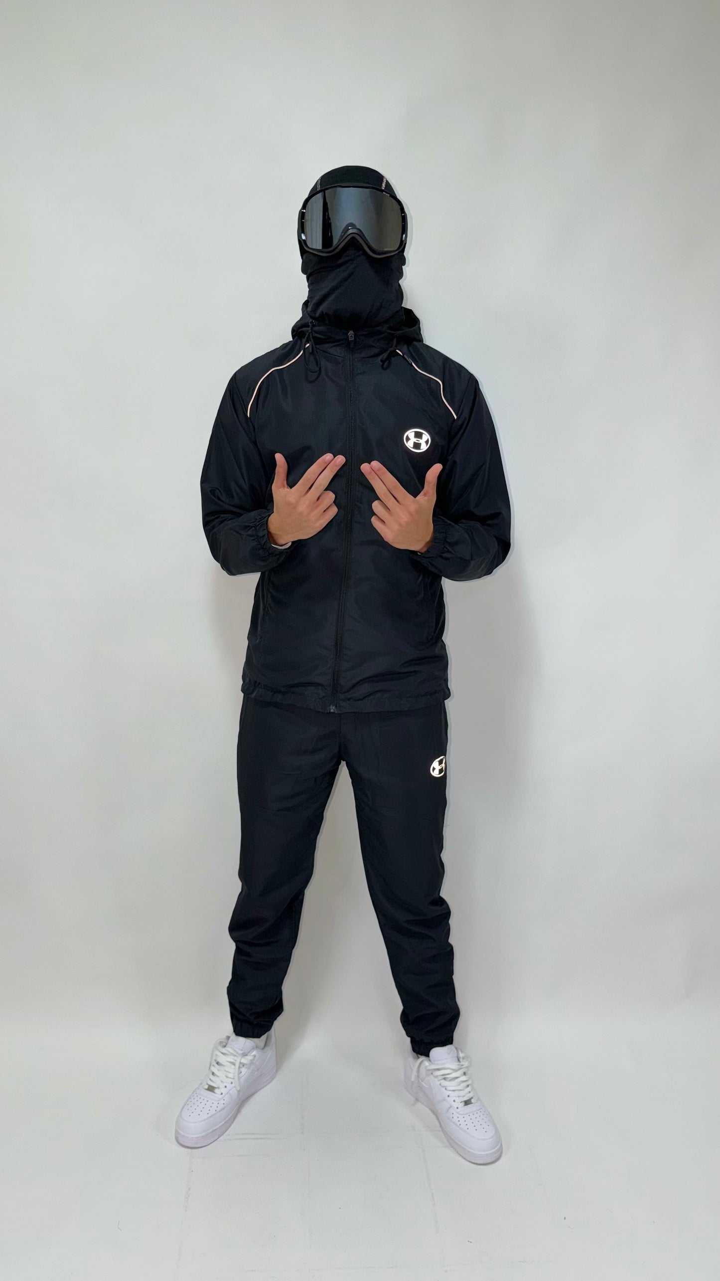 UNDER ARMOUR BLACK 2