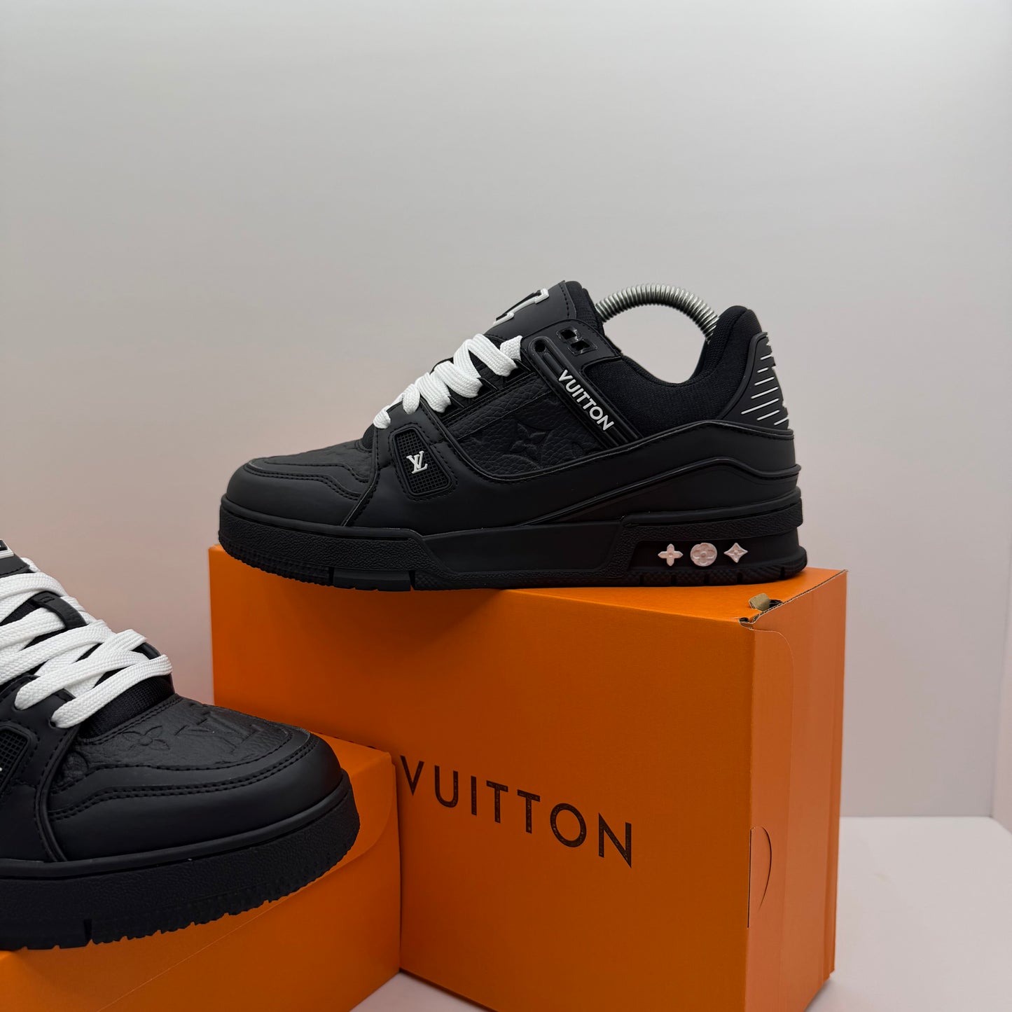 LV TRAINER BLACK⚫️