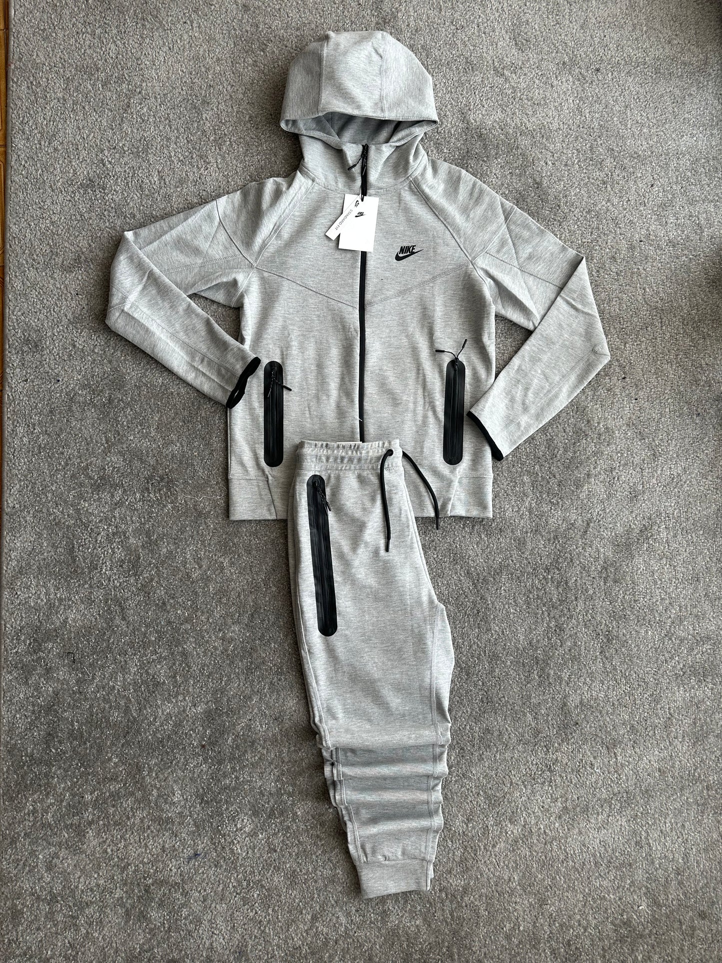 NIKE TECH FLEECE “FULL GREY 2024”🔥🥷🏿‼️