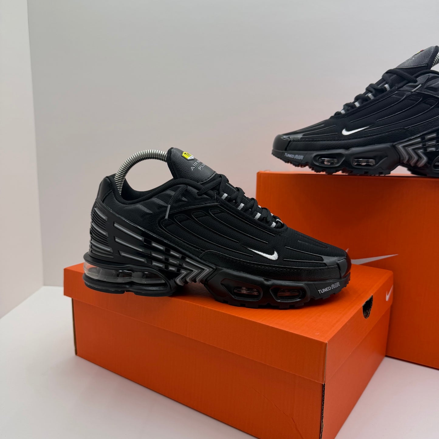 NIKE TUNED BLACK/SILVER⚫️🪙