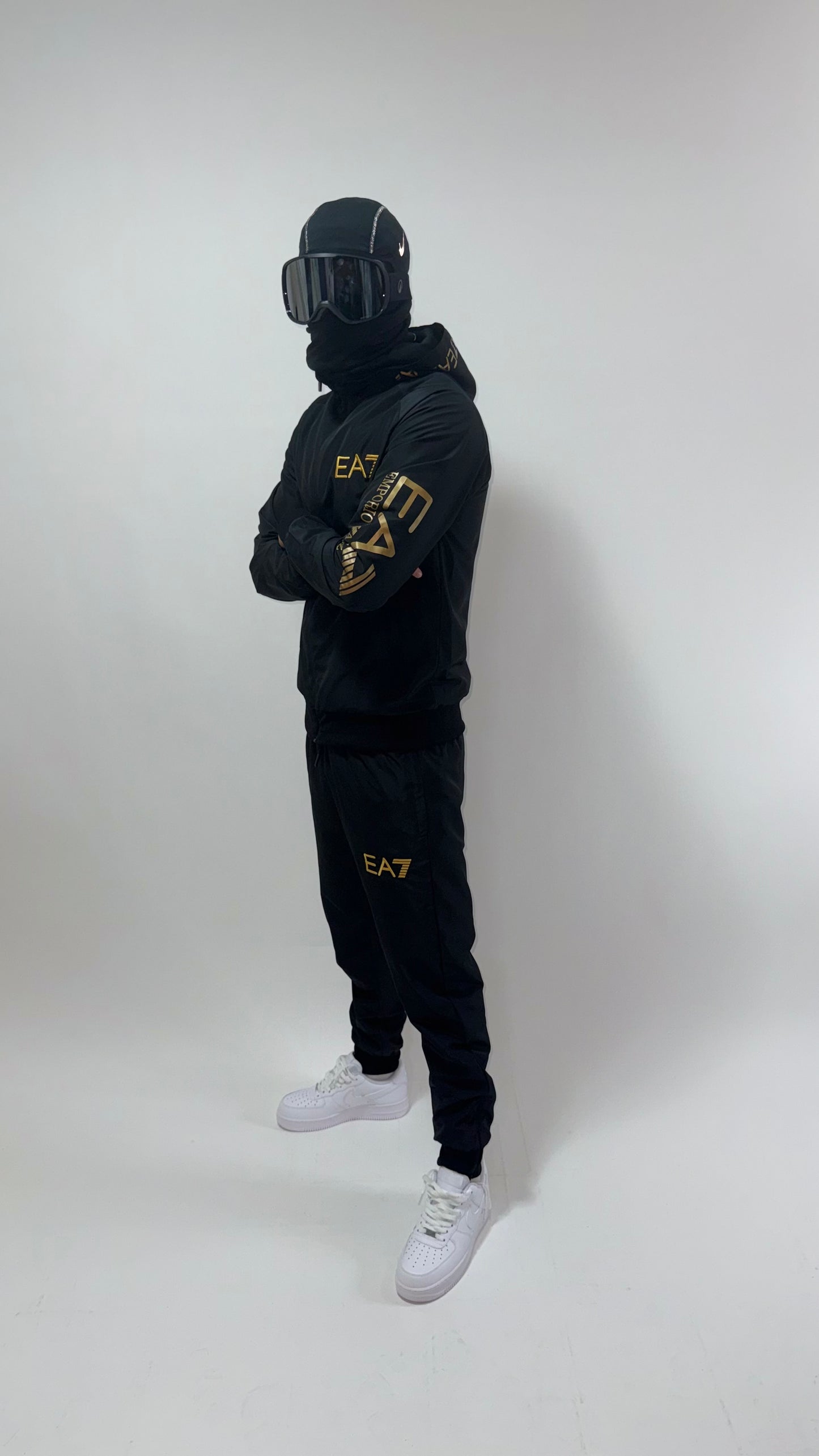 CHANDAL EA7 BLACK/GOLD⚫️🏆