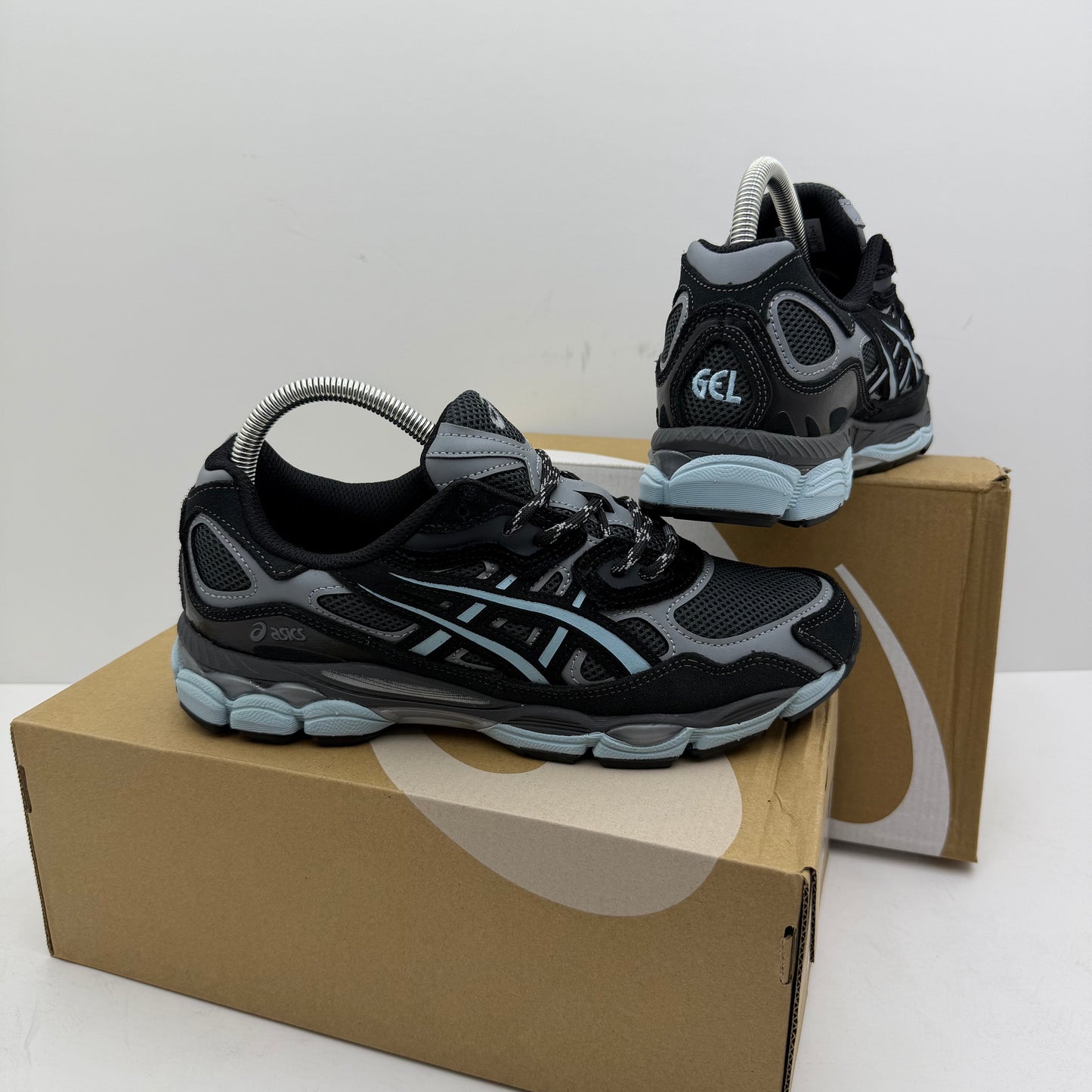 ASICS QUANTUM GEL 2026