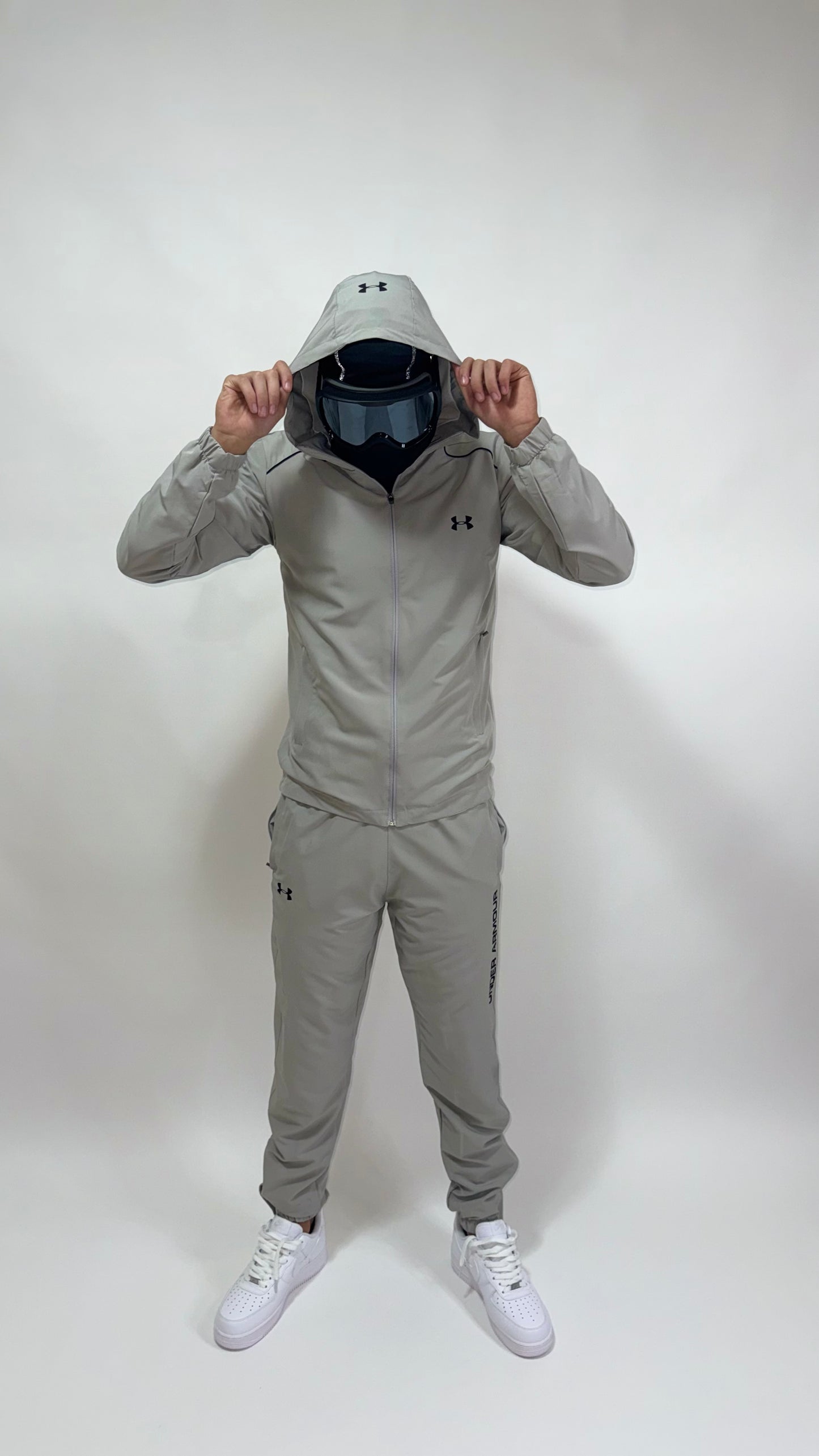 CHANDAL UNDER ARMOUR GREY🌑