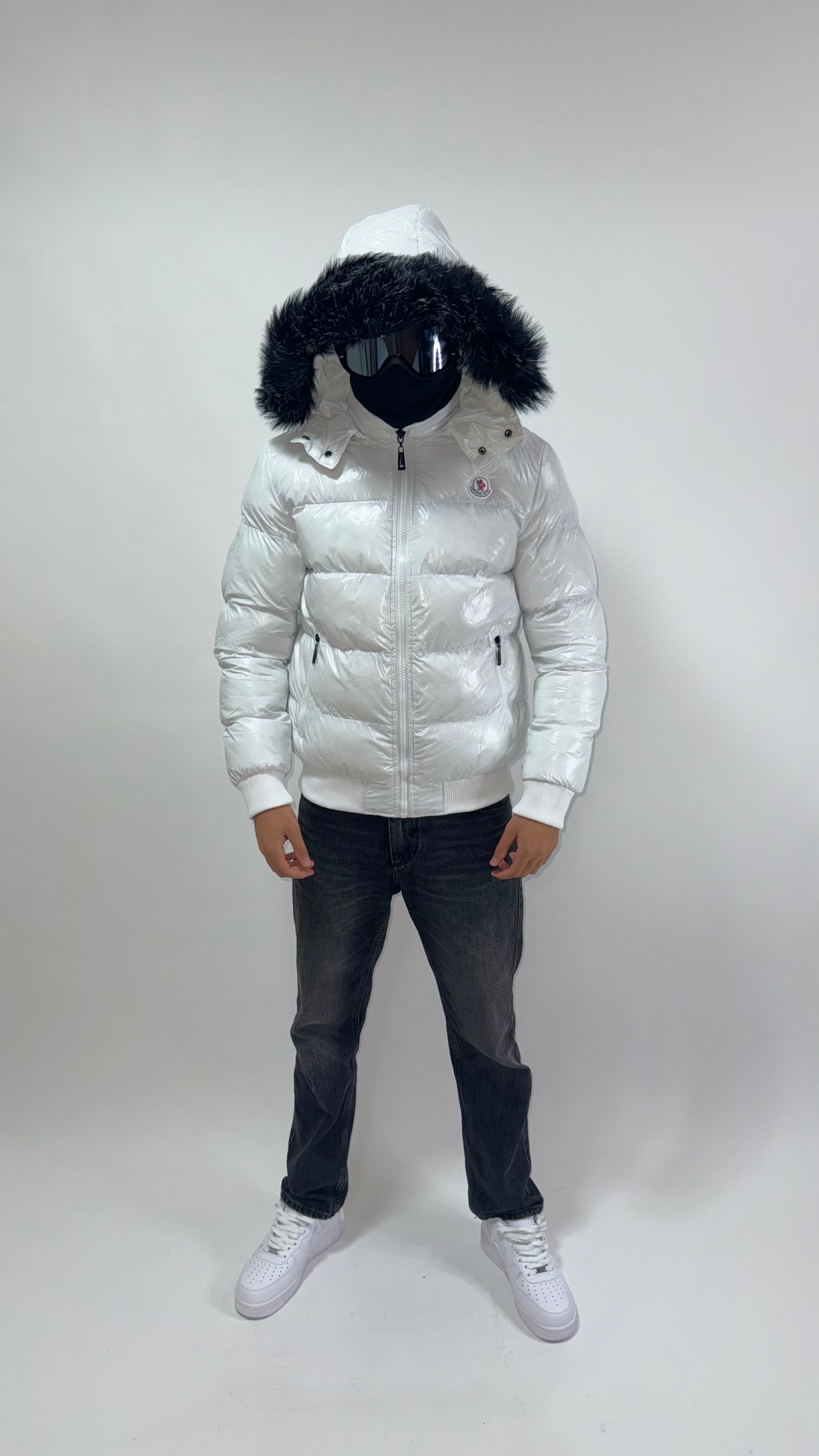 MONCLER JACKET WHITE⚪️💣