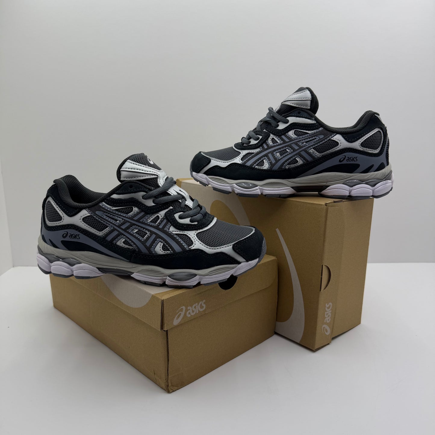 ASICS QUANTUM GEL NEW MODEL🤯