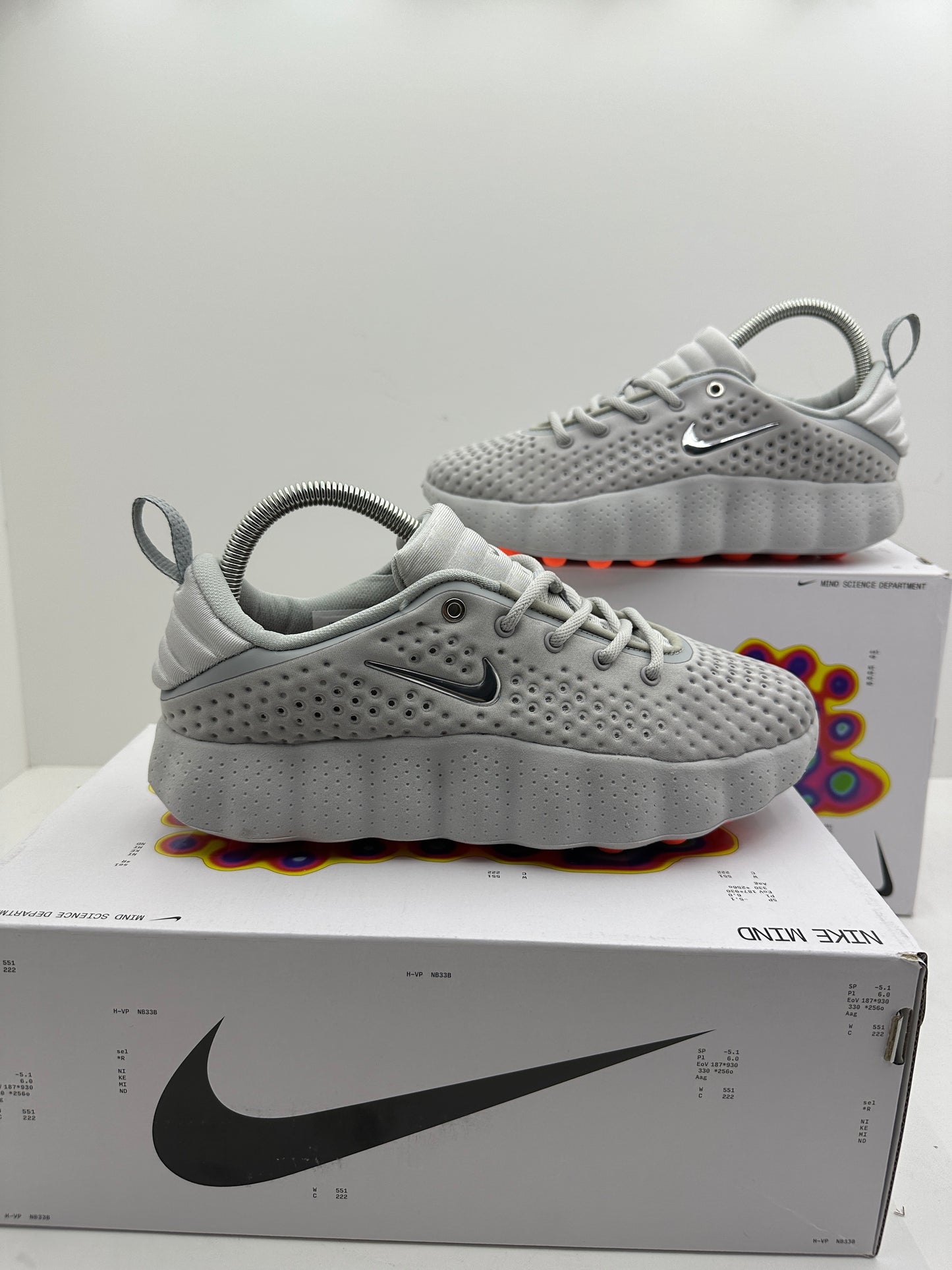 Zapatilla Nike Mind Grey