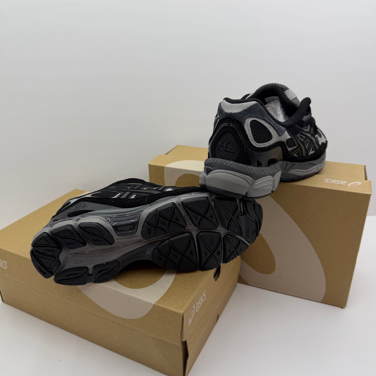 ASICS GEL NYC 2026
